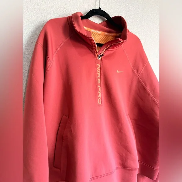 Nike Pro half zip Women's coral and orange sweater with mesh back 2x - Picture 3 of 7